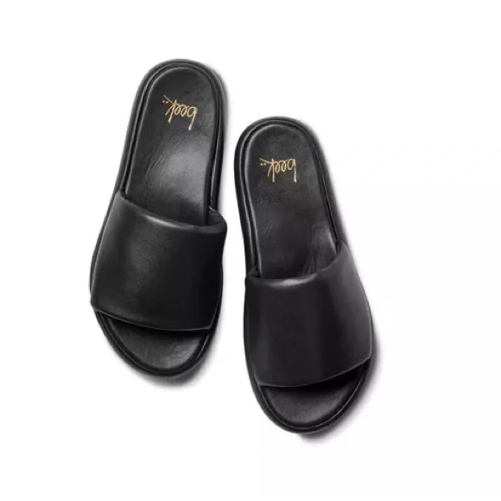 Beek Trumpeter Slide Sandals - Black Leather - Picture 3 of 4